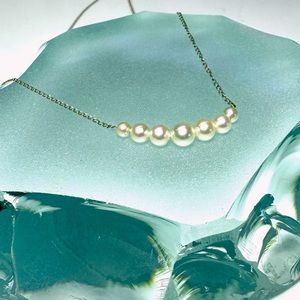 Elegant 14K Yellow Gold Graduated Akoya Pearl Necklace